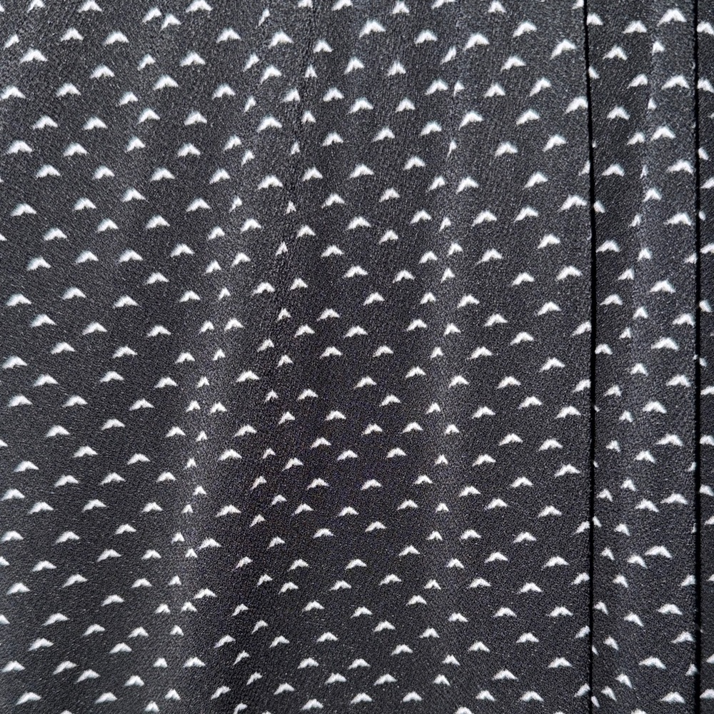 Adrianna Papell Black and White Blouse with Ruffled Collar Sz XL - Picture 3 of 7